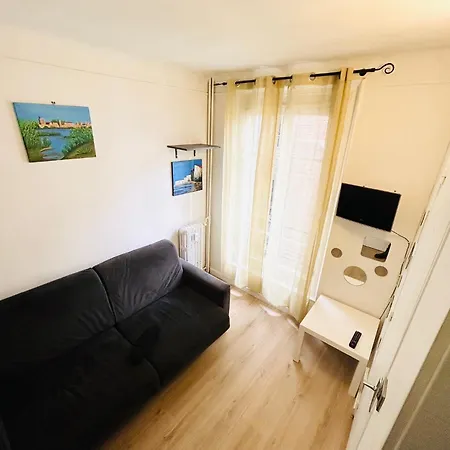 Apartment Charmant Studio Parisien Evasion Au Coeur Coeur De Paris Paris